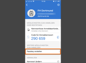 Screenshot der Microsoft Authenticator App. Das persönliche Geschäftskonto ist ausgewählt. Unter "Weitere Möglichkeiten zum Anmelden" ist die Funktion "Passkey erstellen" markiert und soll für die Aktivierung der passwortlosen Anmeldung ausgewählt werden.